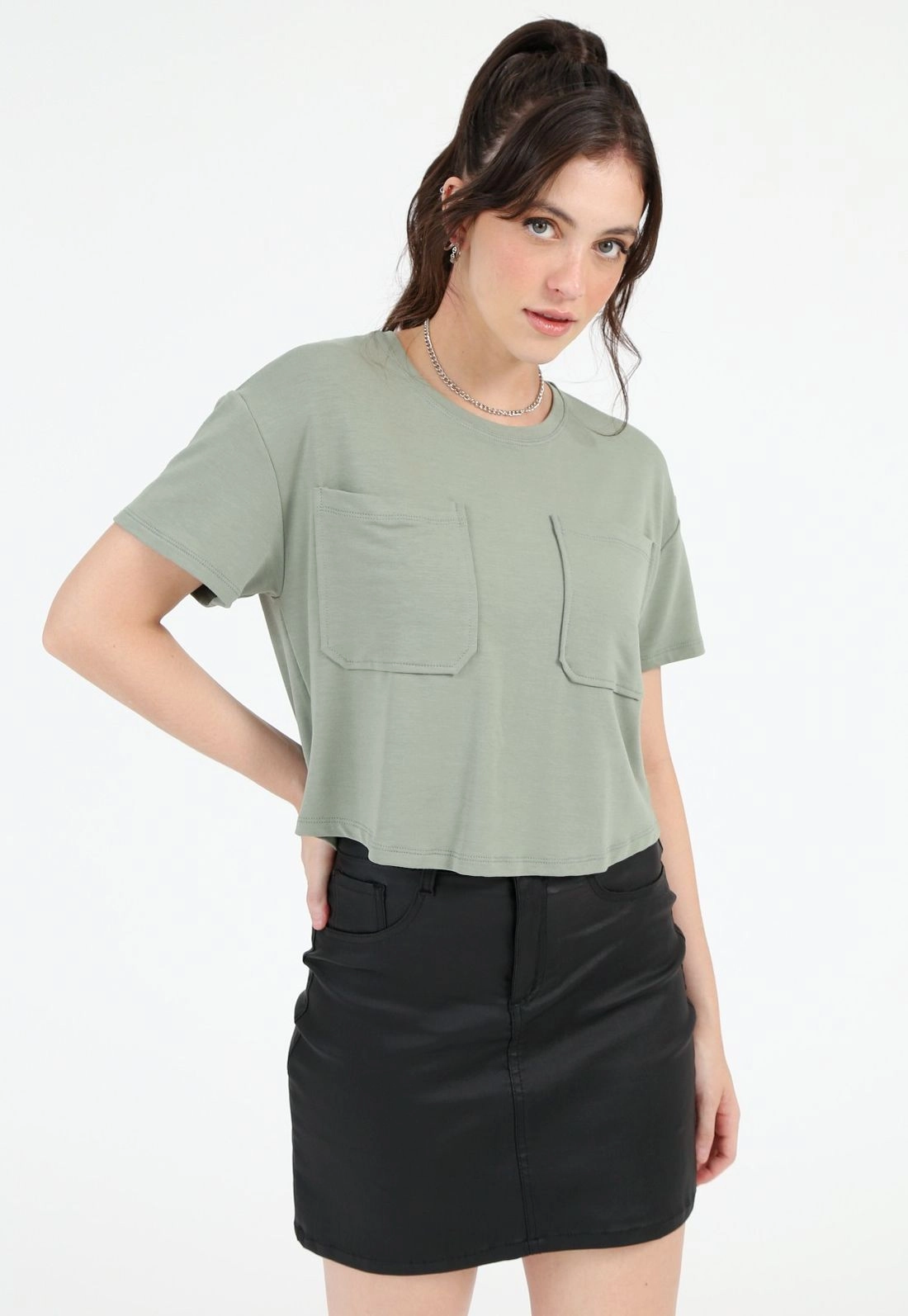 Blusa Moletinho Manga Curta Bolso