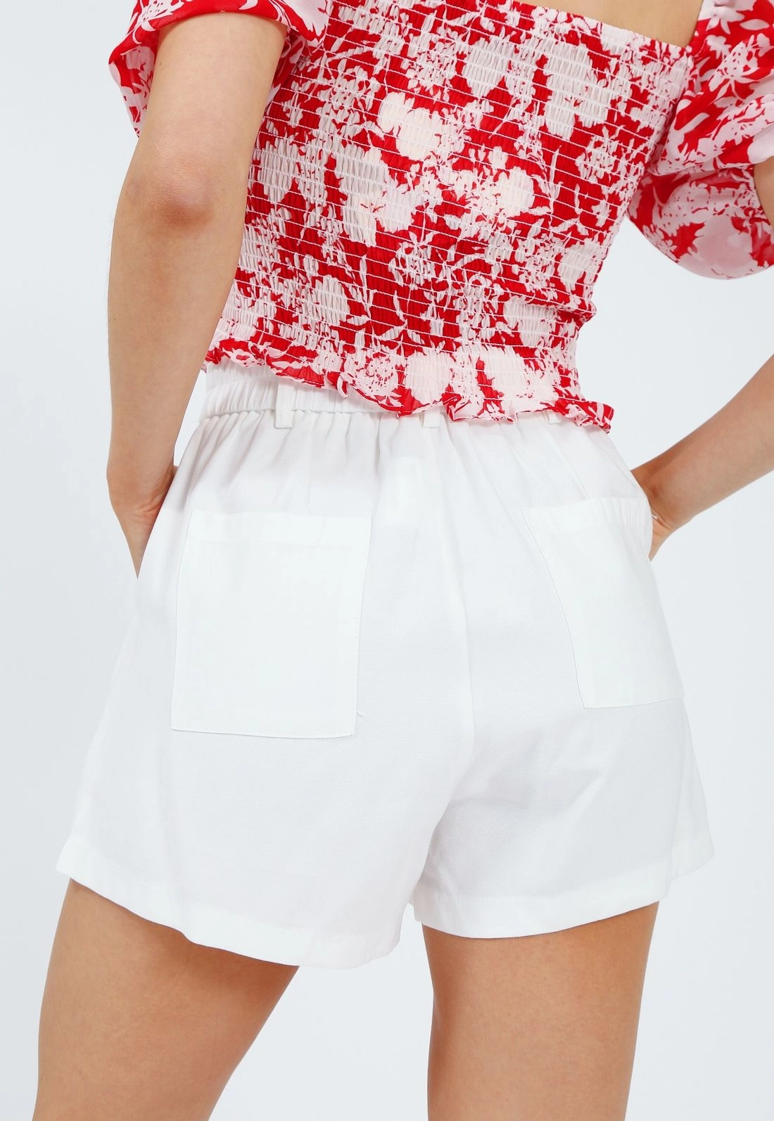 Shorts Alfaiataria Bolso Faca Elástico