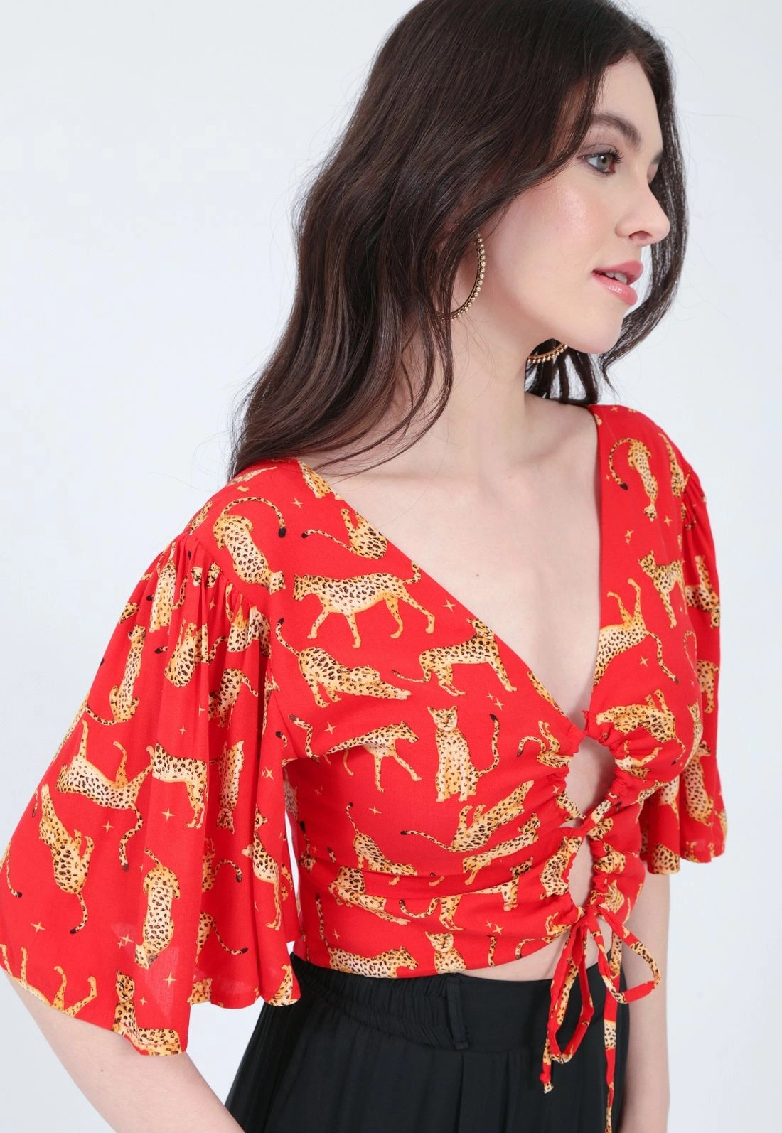 Cropped Viscose Manga Curta Abertura