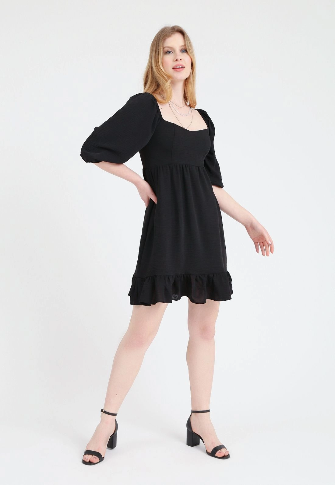Vestido Air Flow 3/4 Recorte Babado