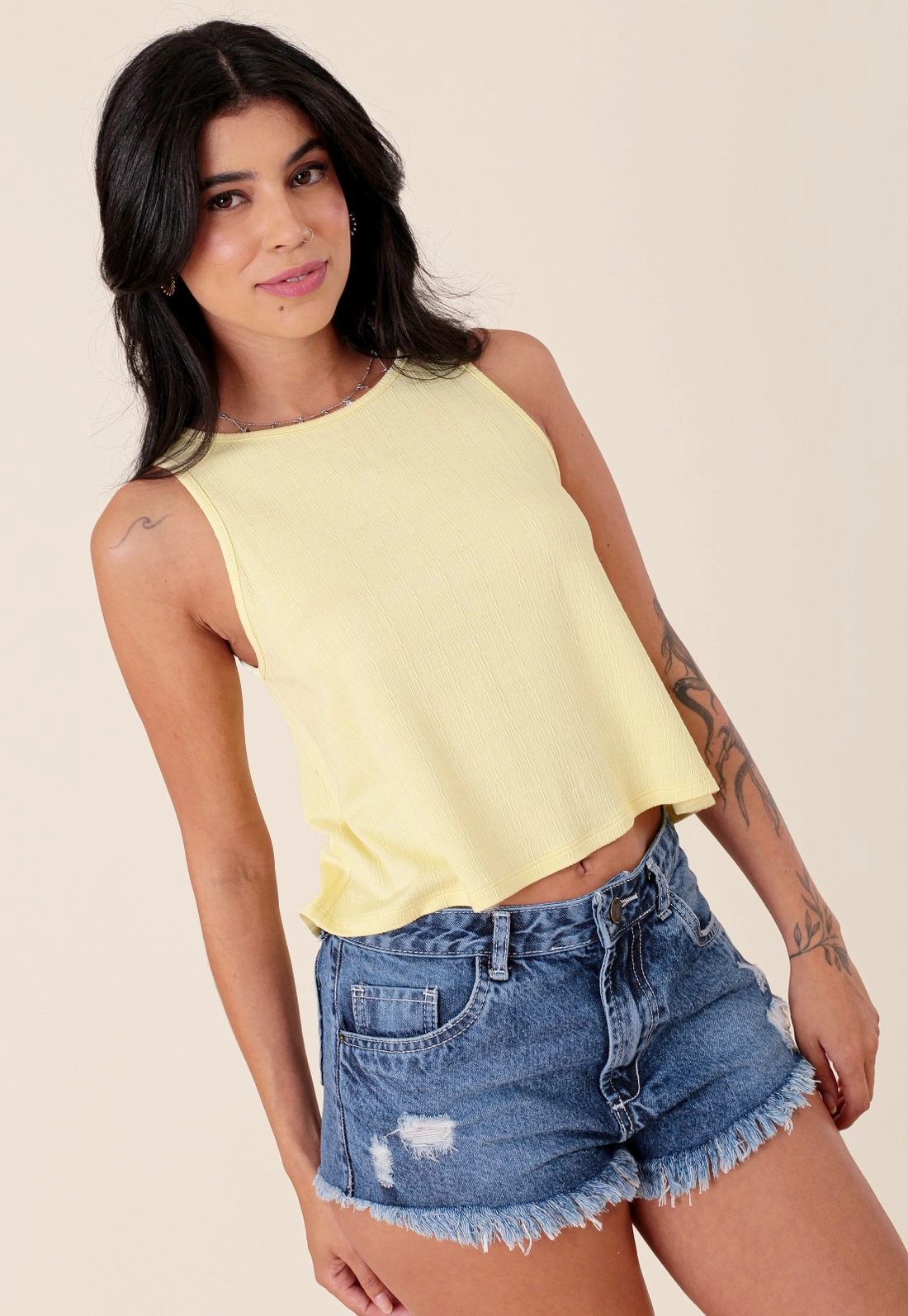 Blusa Sem Manga Em Malha Texturizada Abertura Costa