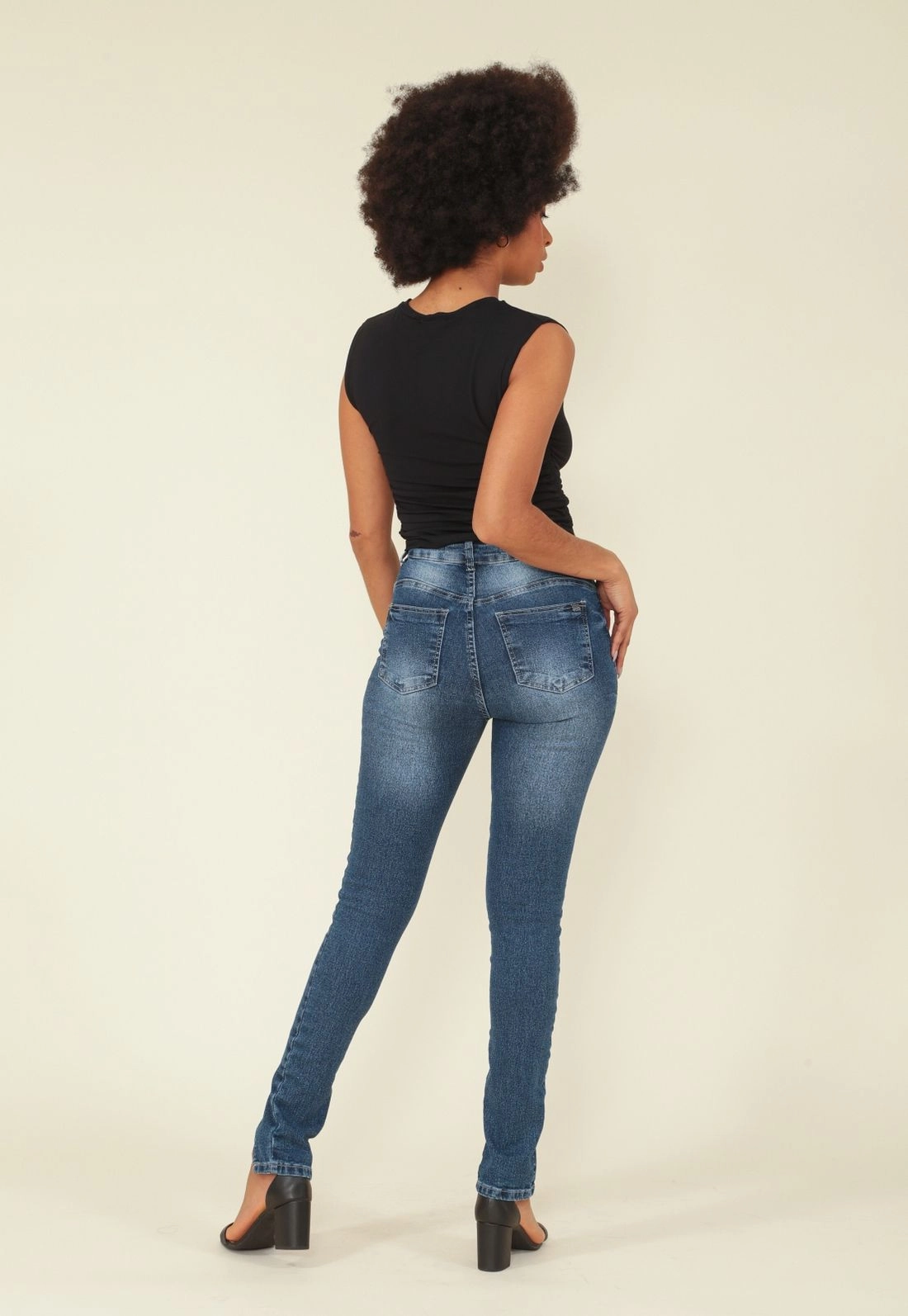 Calça Skinny Jeans Cintura Alta Recorte Frontal