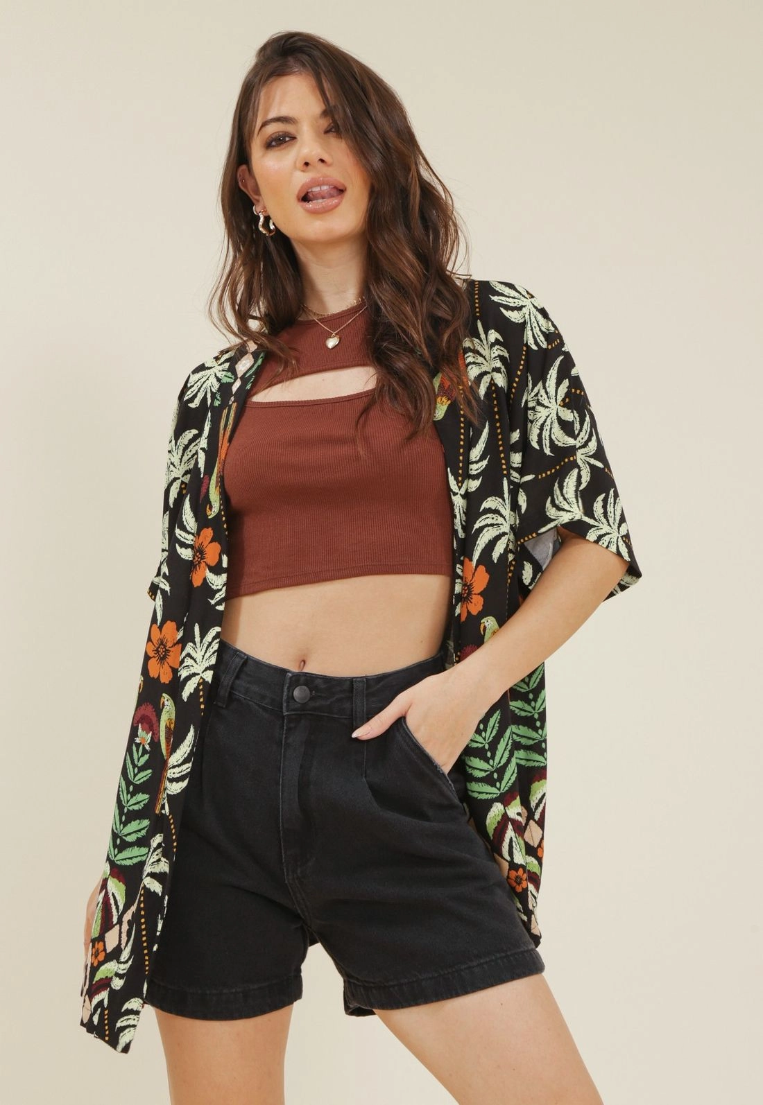 Kimono Em Viscose Com Estampa Coqueiros
