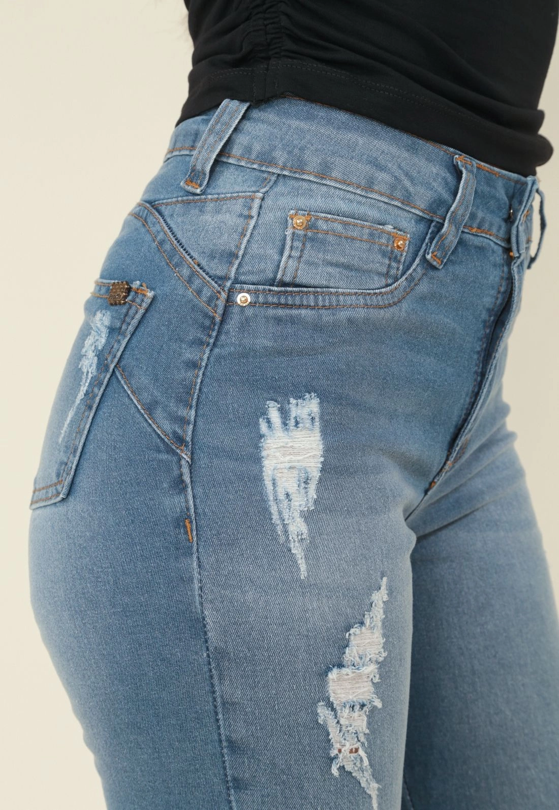 Calça Skinny Jeans Cintura Alta Puídos