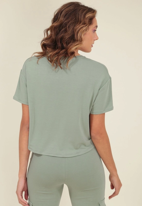 Blusa Em Malha Com Elastano E Manga Curta
