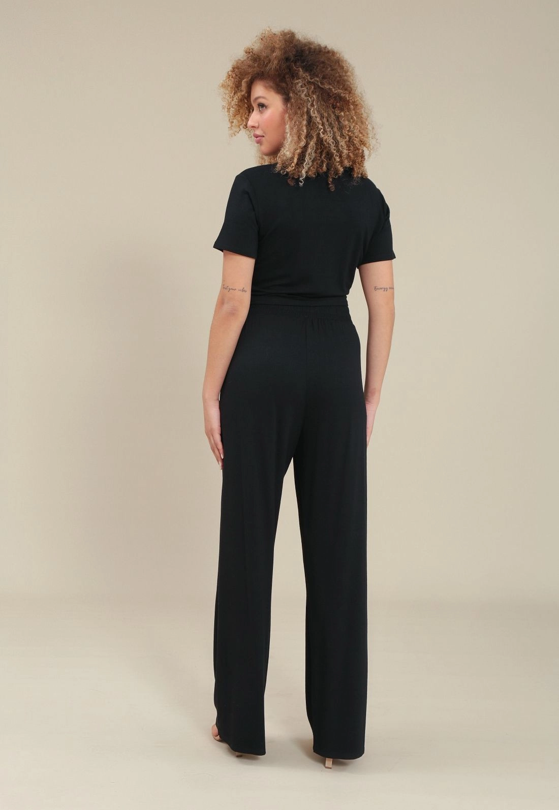 Calça Malha Texturizada Prega Frontal