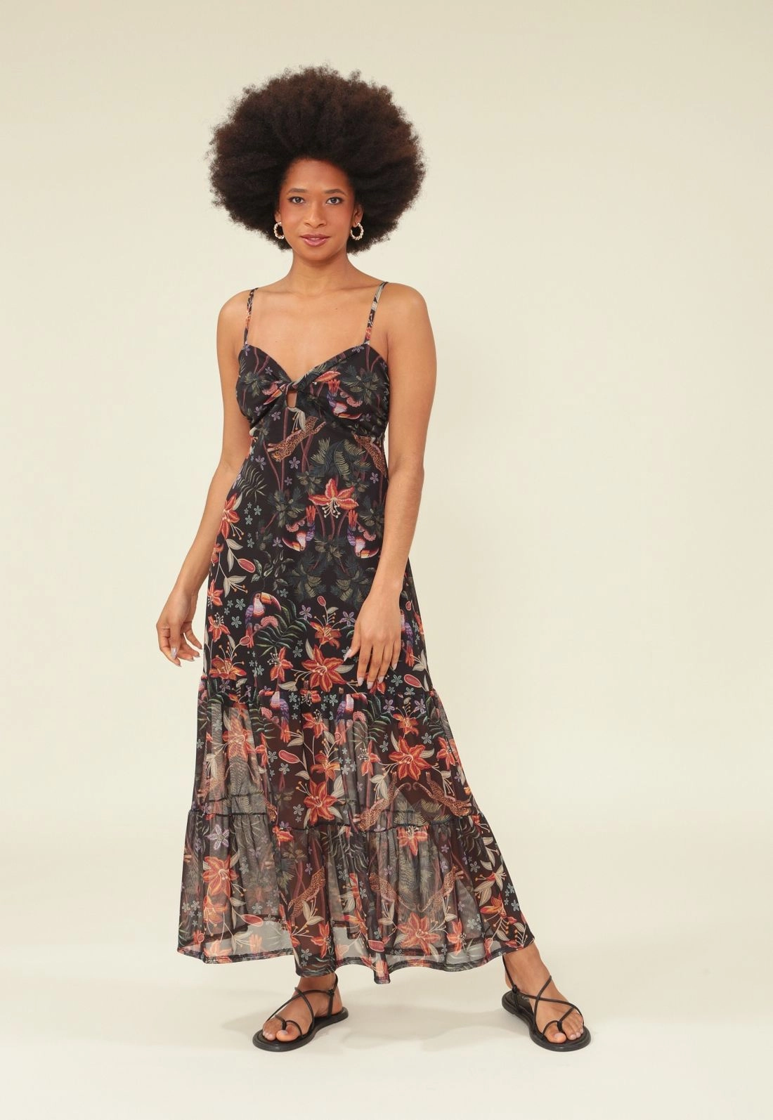 Vestido Em Tule Estampa Tropical Com Alca E Busto Torcido