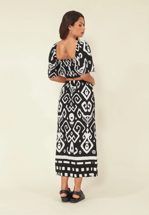 Saia Midi Em Viscose Com Estampa Barrada Etnica
