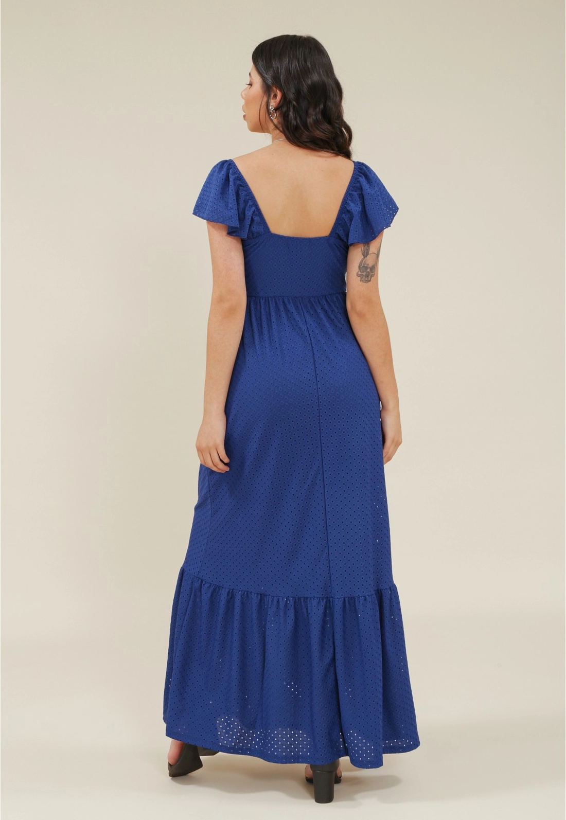 Vestido Midi Laise Recorte Manga Curta Babado