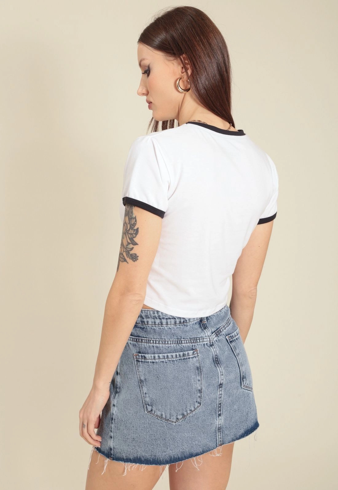 Blusa Cropped Em Cotton Com Manga Curta E Bordado Love