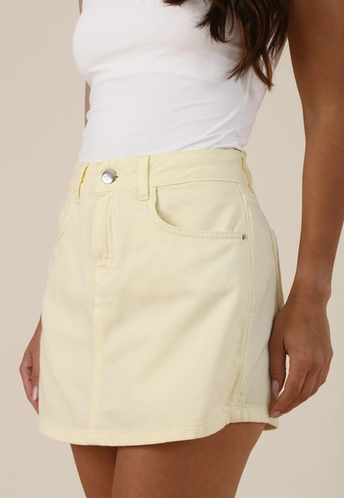 Short Saia Em Sarja