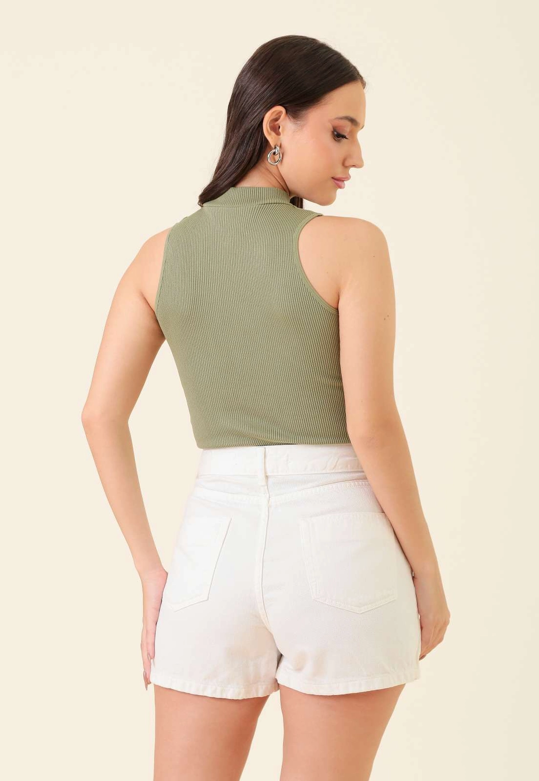 Short Saia Em Sarja
