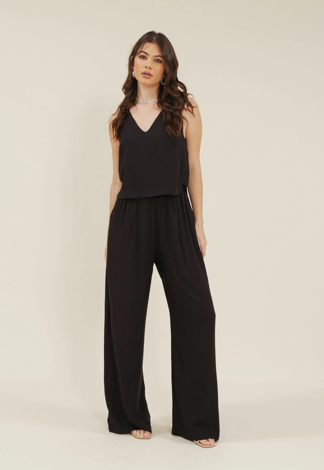 Blusa Regata Em Viscose Twill Com Decote V