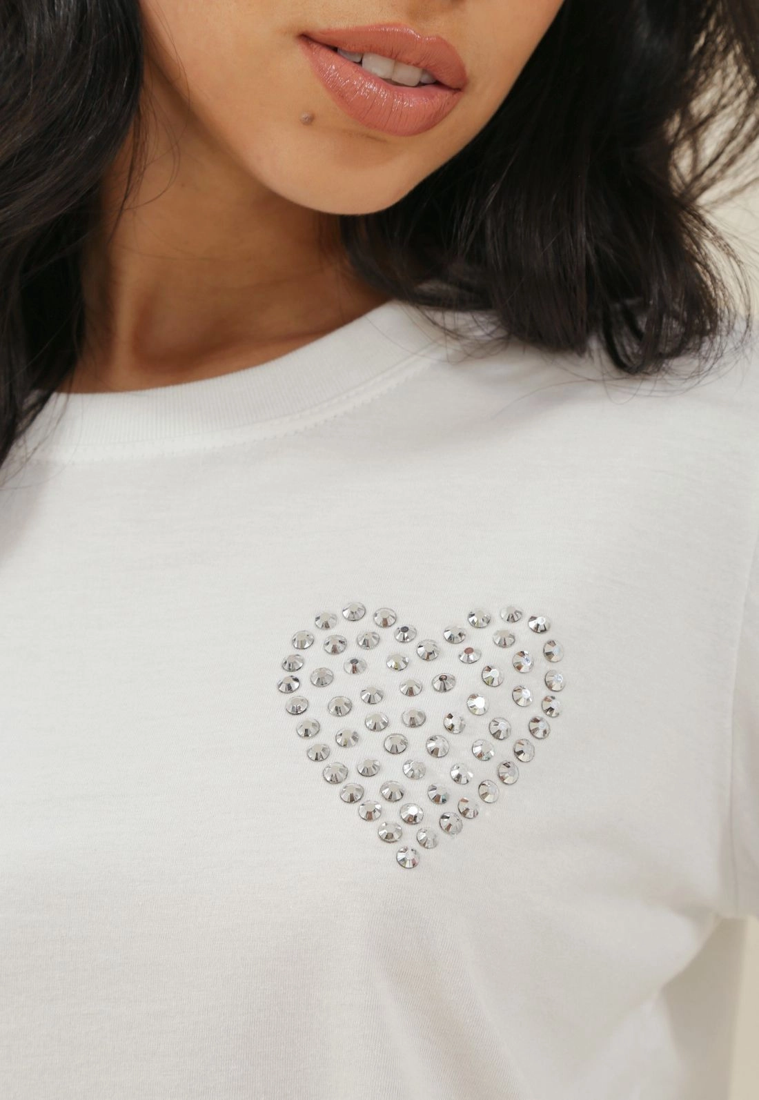 Blusa M/C Com Hot Fix Coração Em Meia Malha