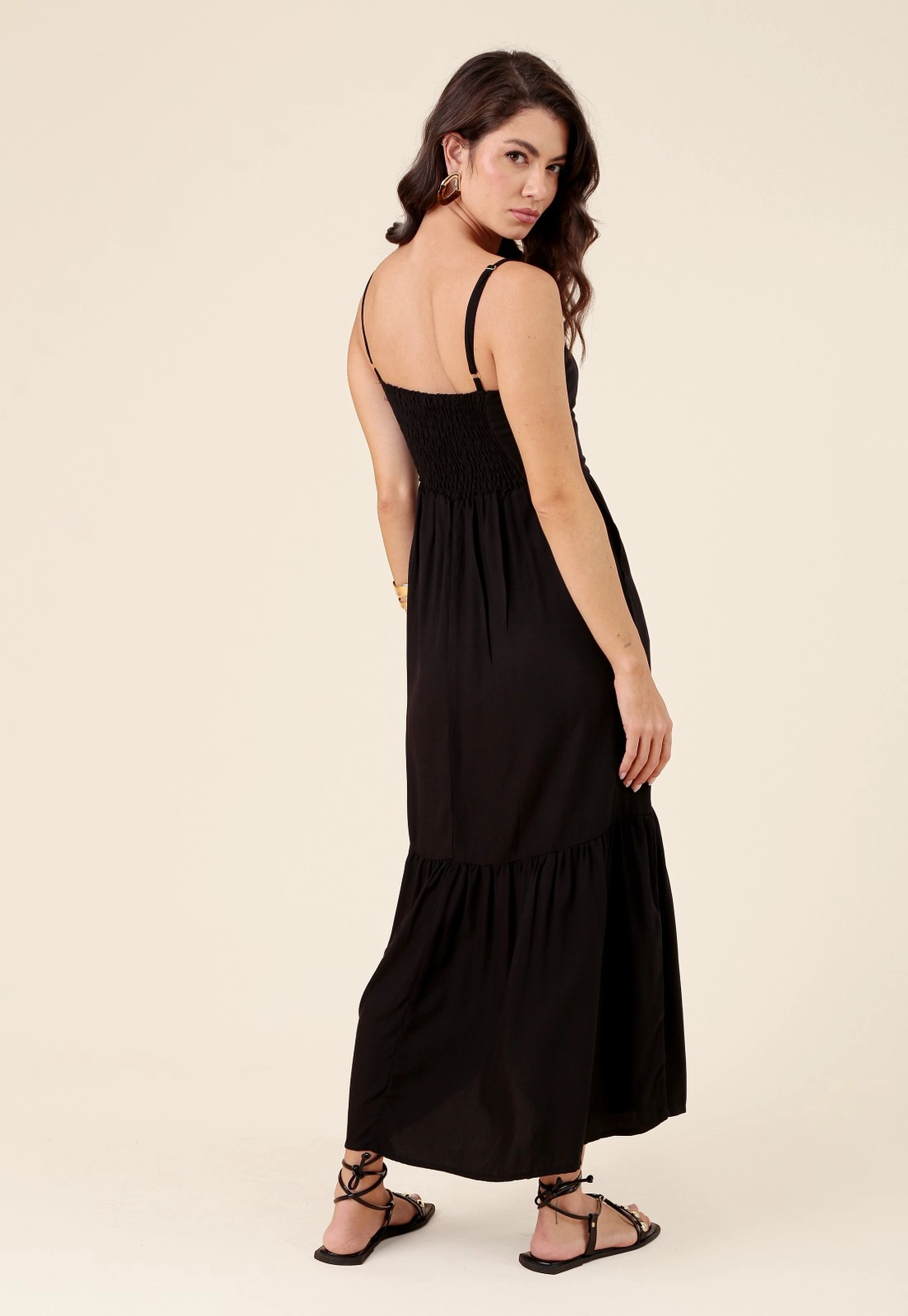 Vestido Midi Em Viscose Com Alça Recorte E Bolso