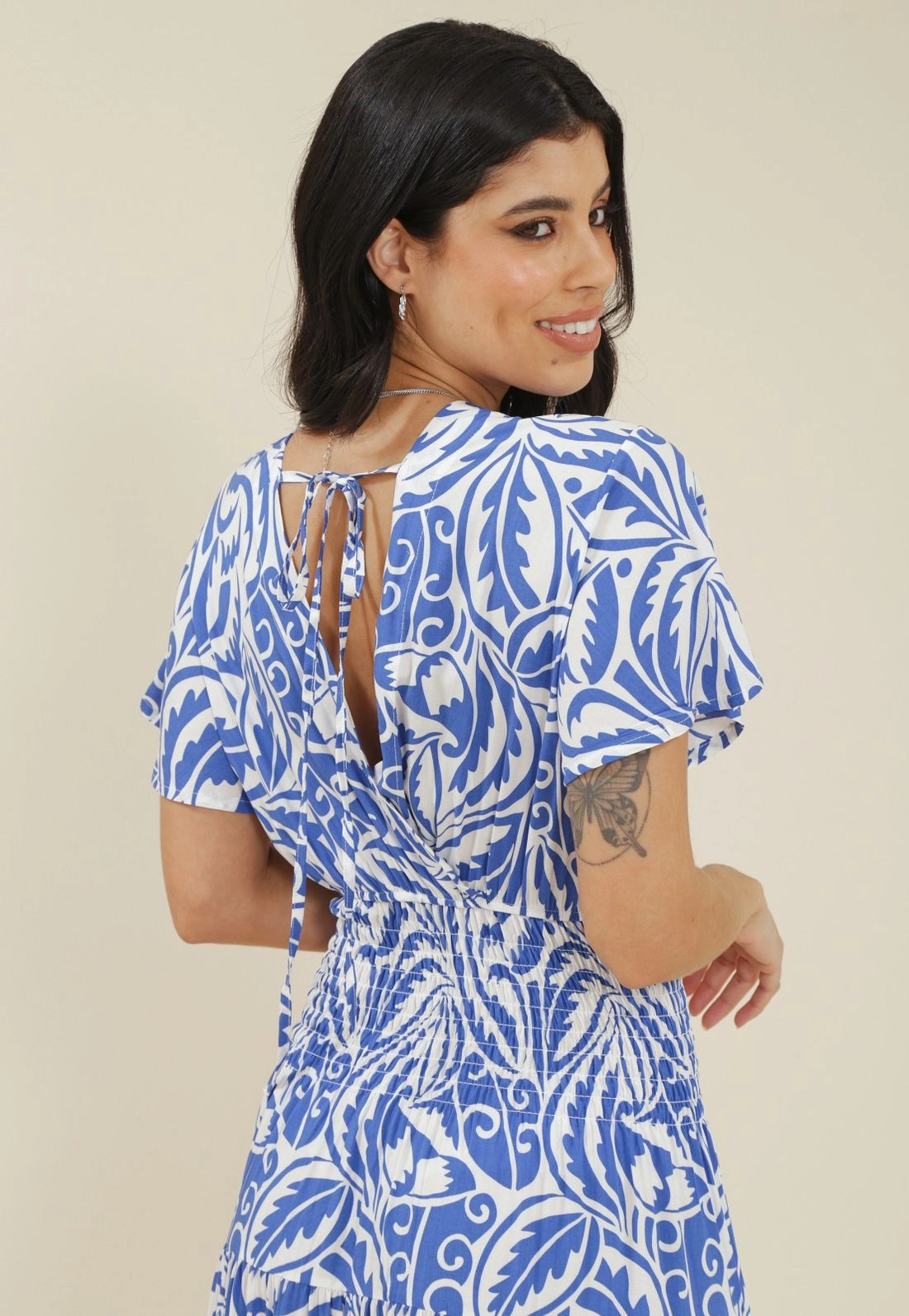 Vestido Longo Com Manga Curta E Lastex Com Viscose Estampada Bicolor