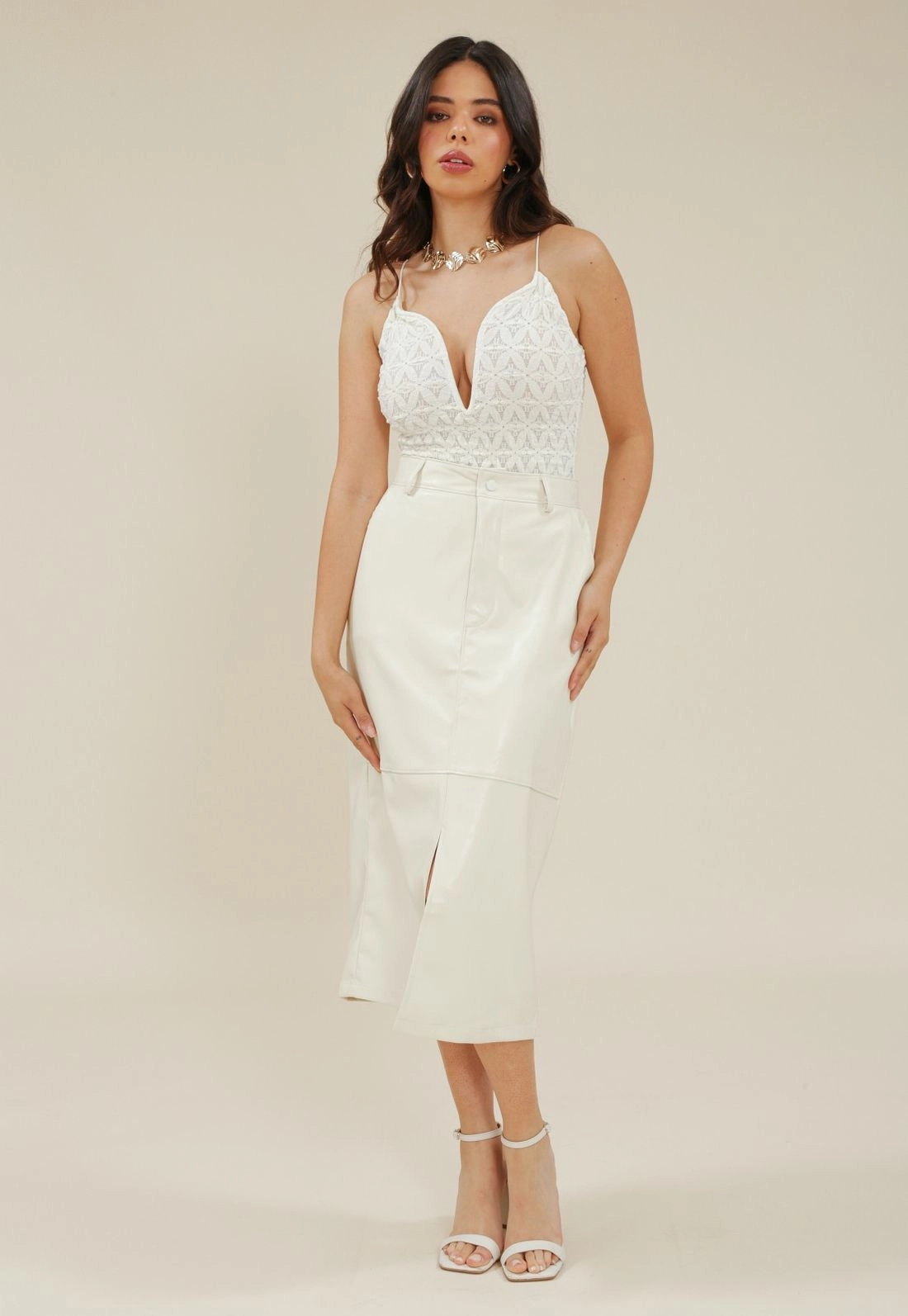 Saia Midi Em PU Com Fenda Frente