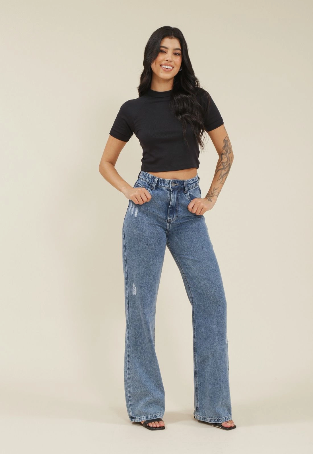 Calça Jeans Wide Leg Cintura Alta Com Puidos