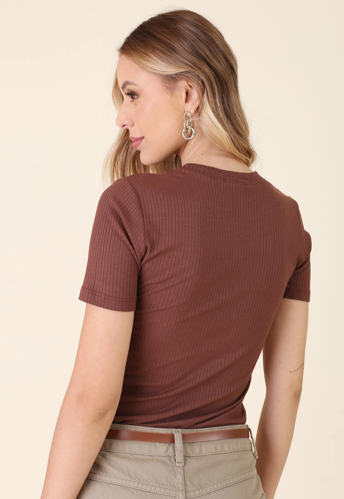Blusa Canelada Manga Curta Decote Redondo