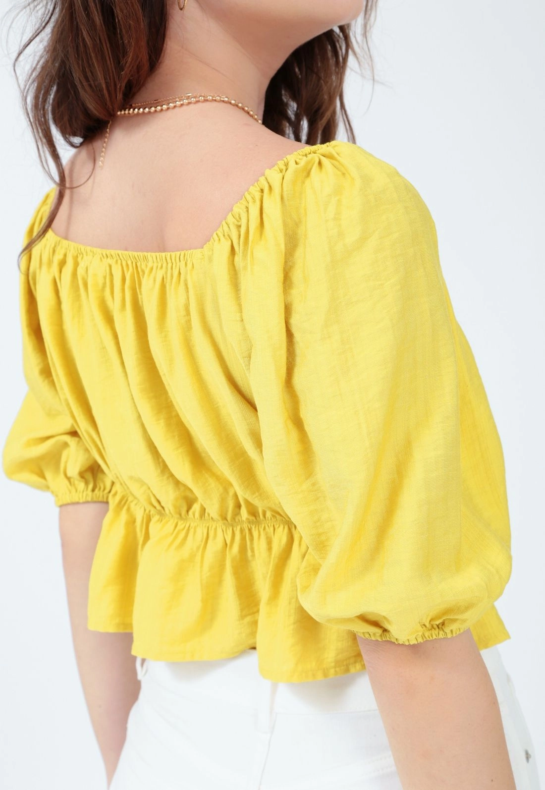 Blusa Crepe 3/4 Recorte Busto Cordão