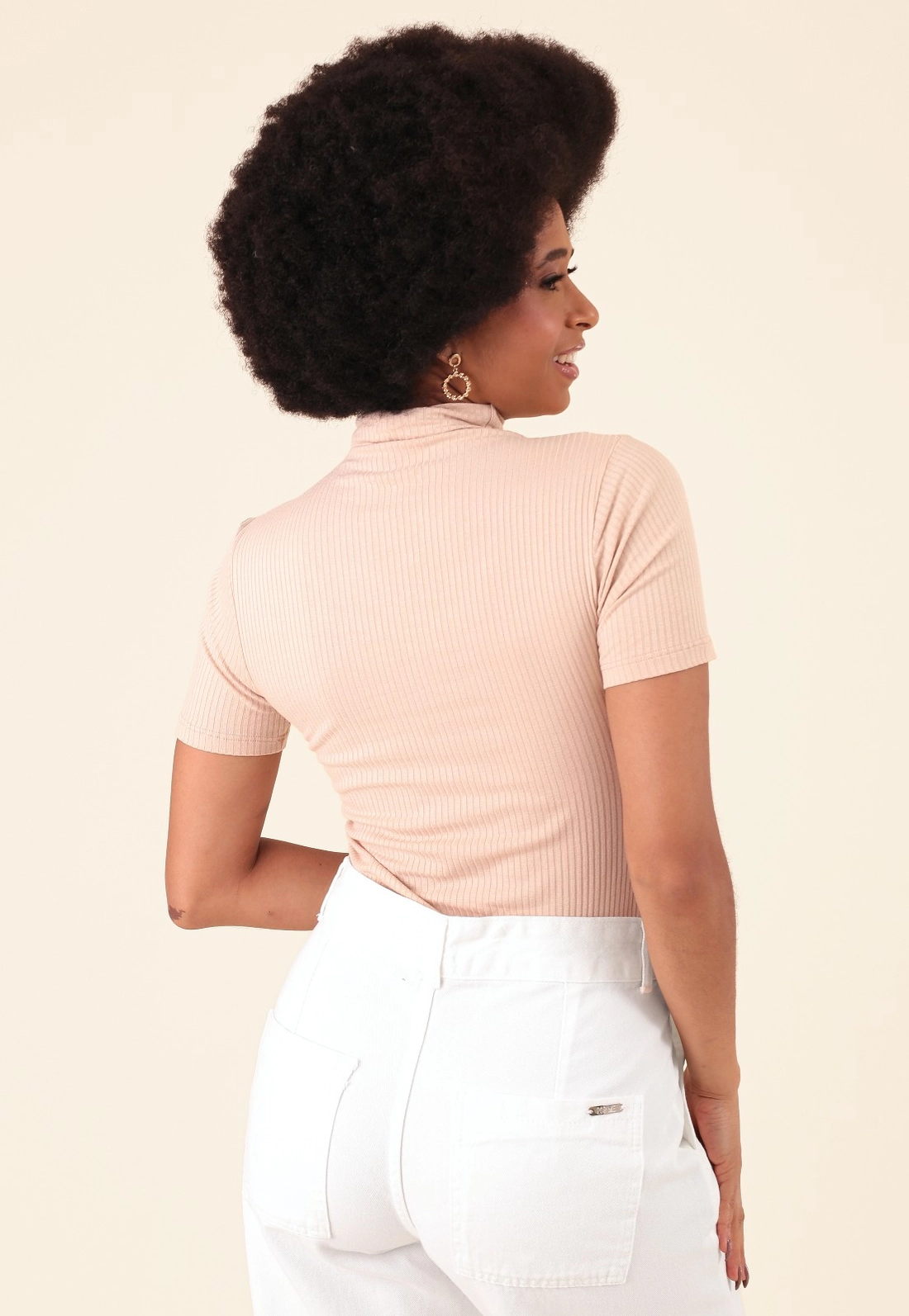 Blusa Canelada Manga Curta Gola Alta