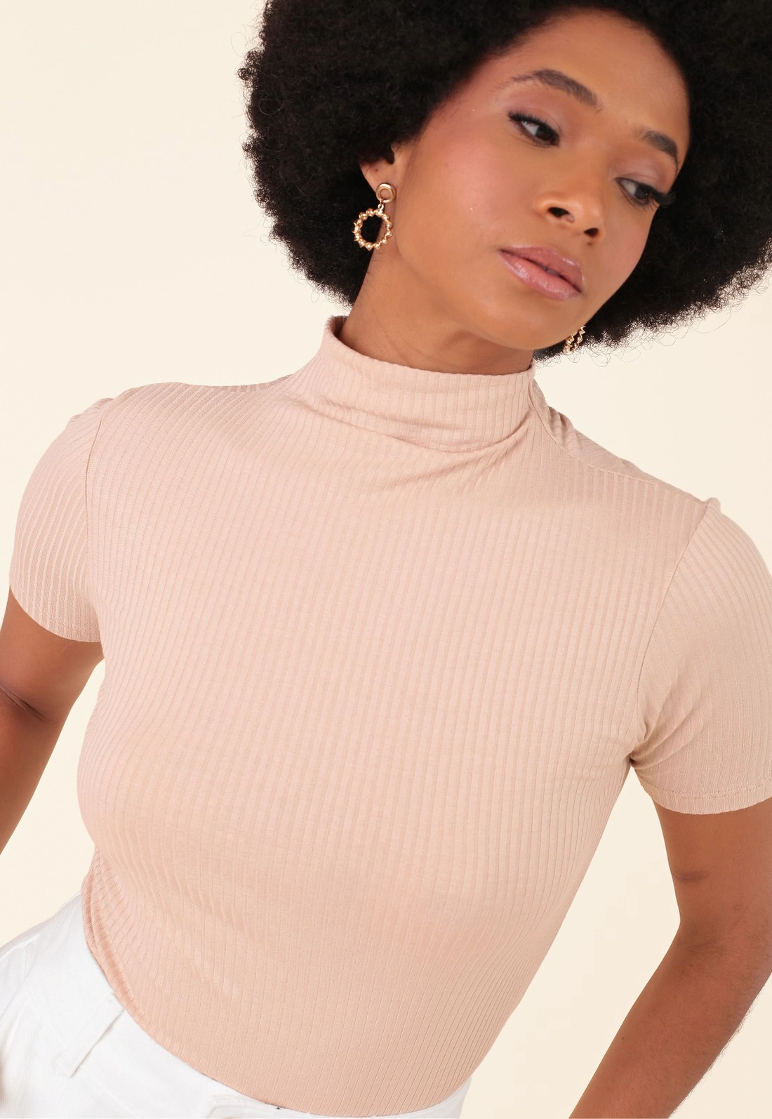 Blusa Canelada Manga Curta Gola Alta