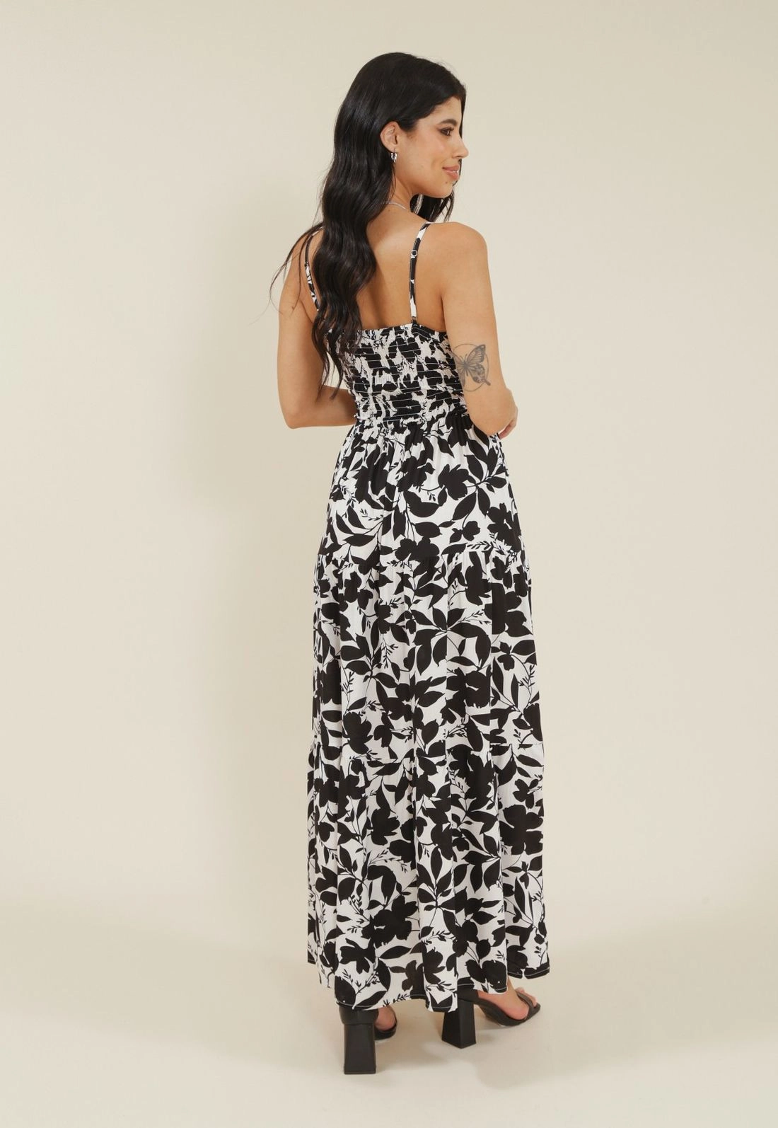 Vestido Longo Com Alca Em Viscose Estampada Bicolor