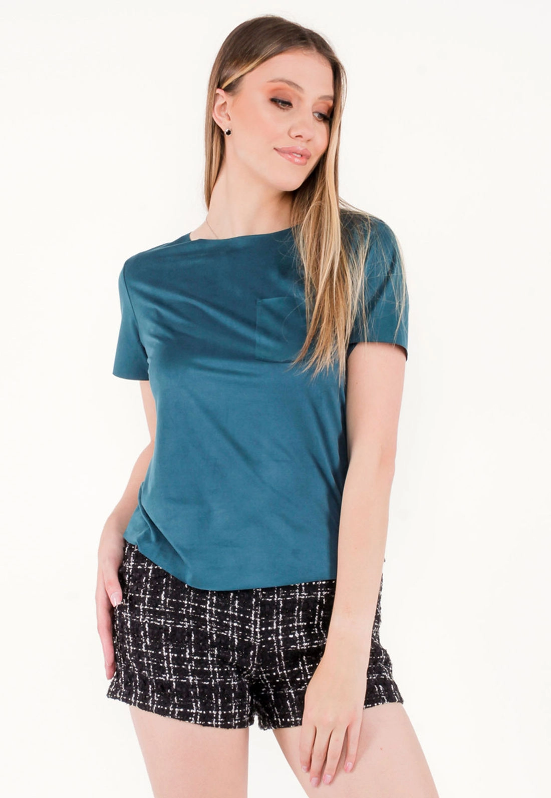 Blusa Suede Manga Curta Bolso