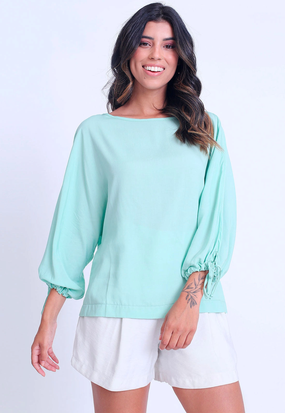 Blusa Viscose Lisa Amarração Punho