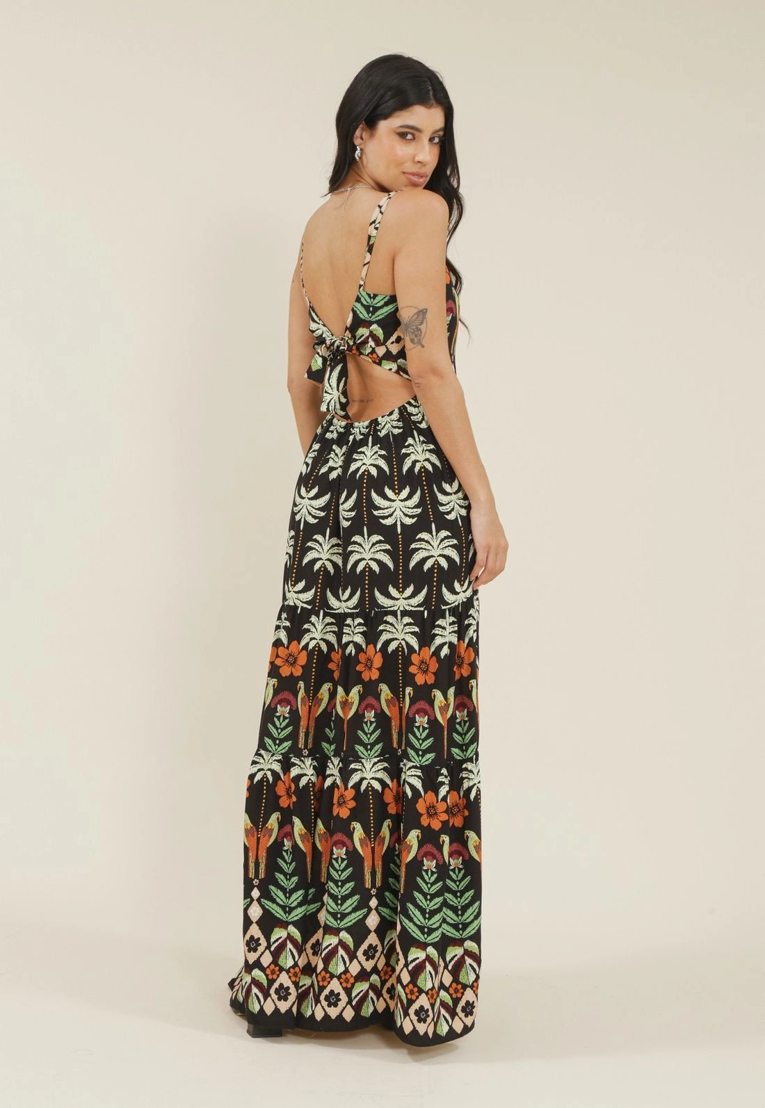 Vestido Midi Em Viscose Alca Com Amarracao Costa Estampa Coqueiros