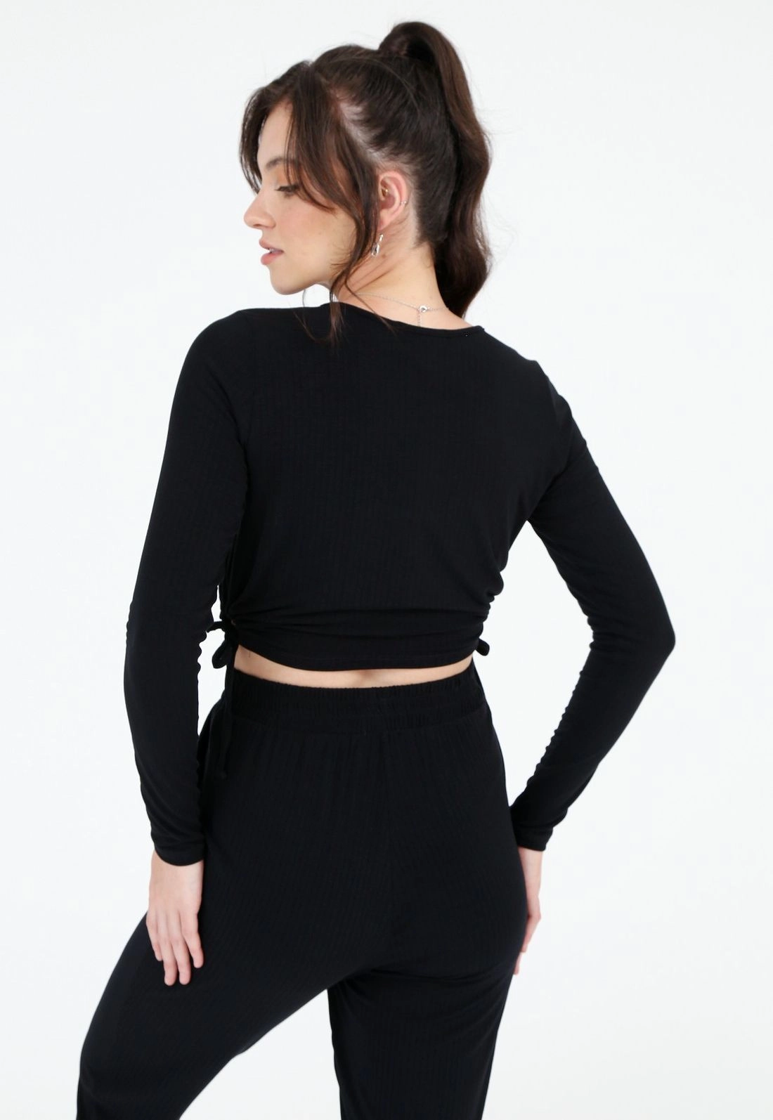 Blusa Canelada Manga Longa Puxador