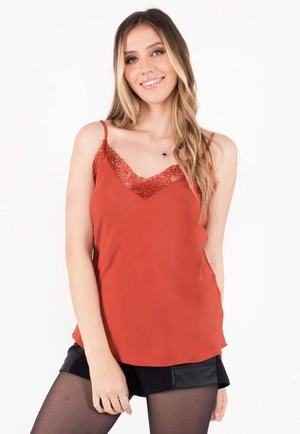 Blusa Crepe Alça Renda