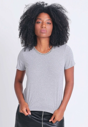 Blusa Manga Curta Gola Bordada
