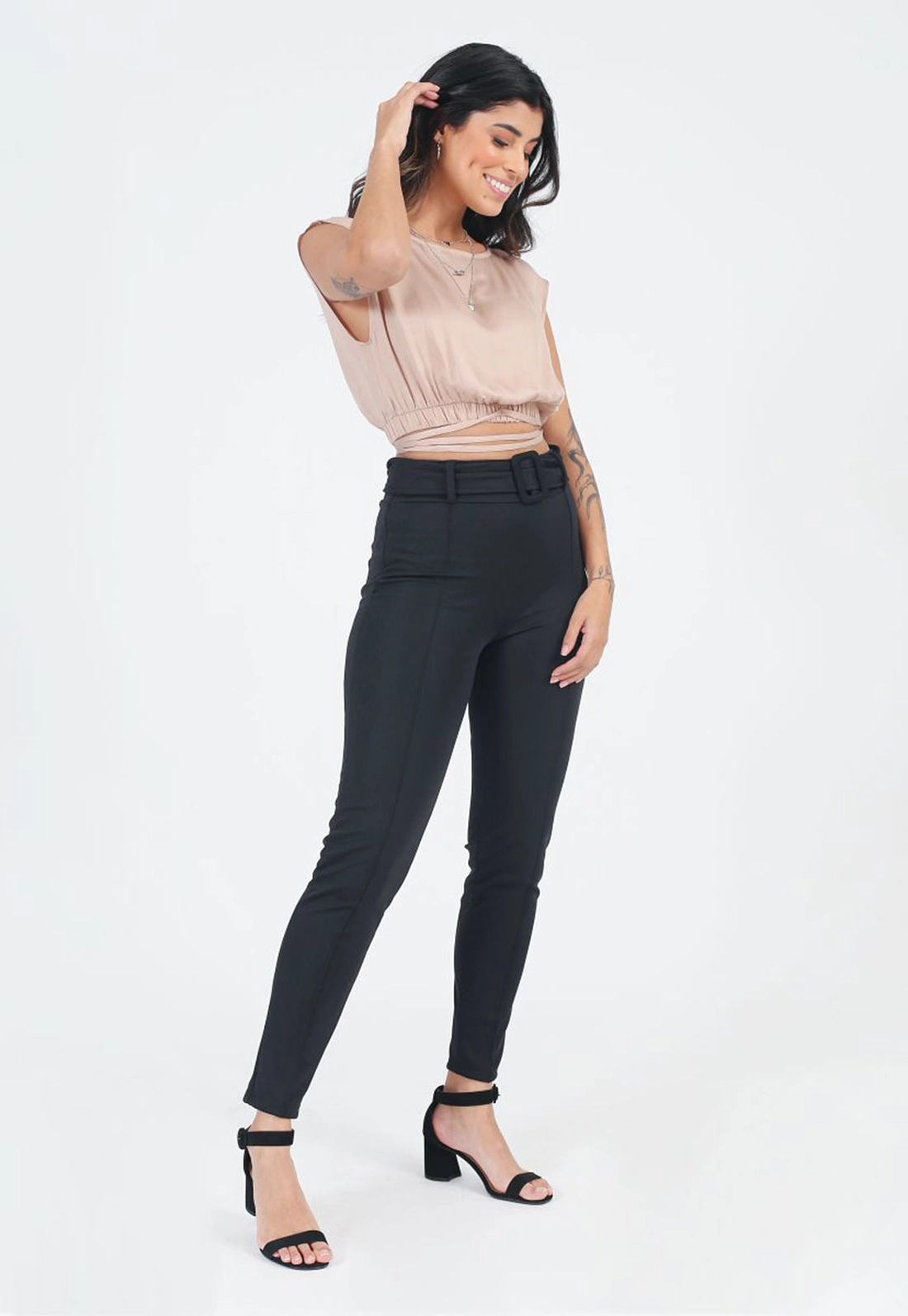 Calça Crepe Nervura Cinto