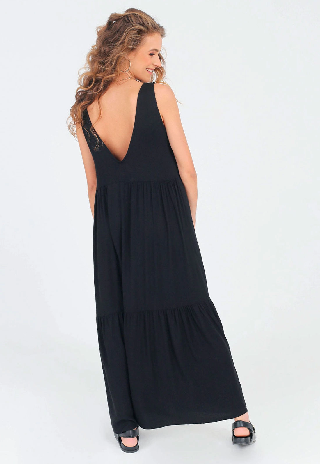 Vestido Regata Babados Marias