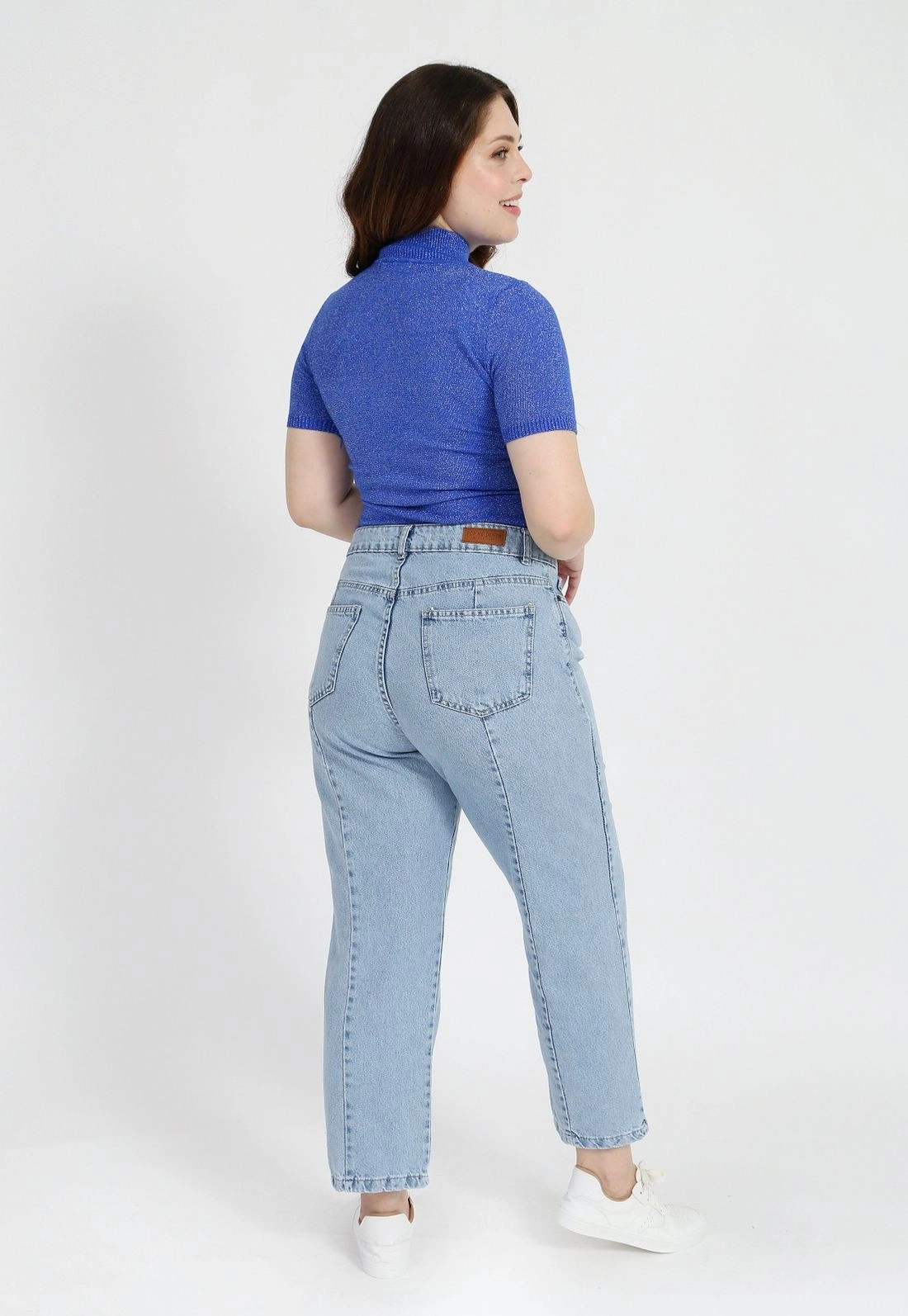 Calça Jeans Reta Recorte