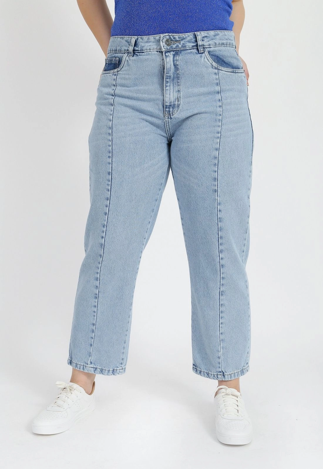 Calça Jeans Reta Recorte