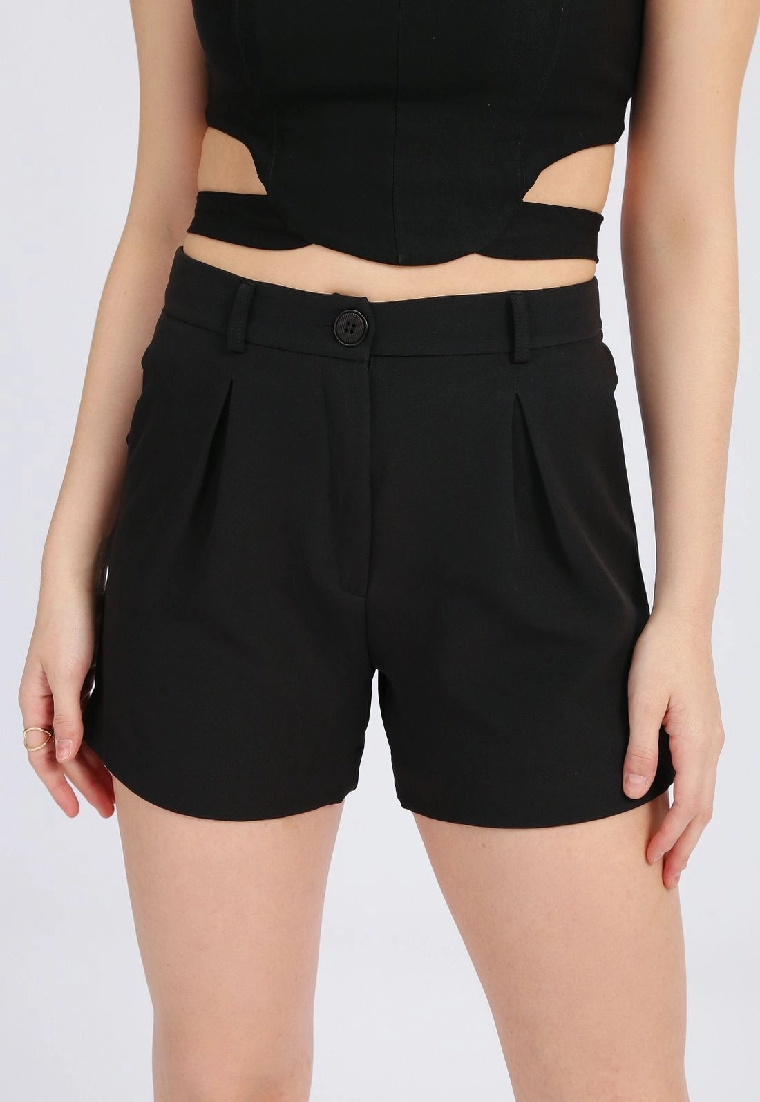 Shorts Alfaiataria Barra Virada