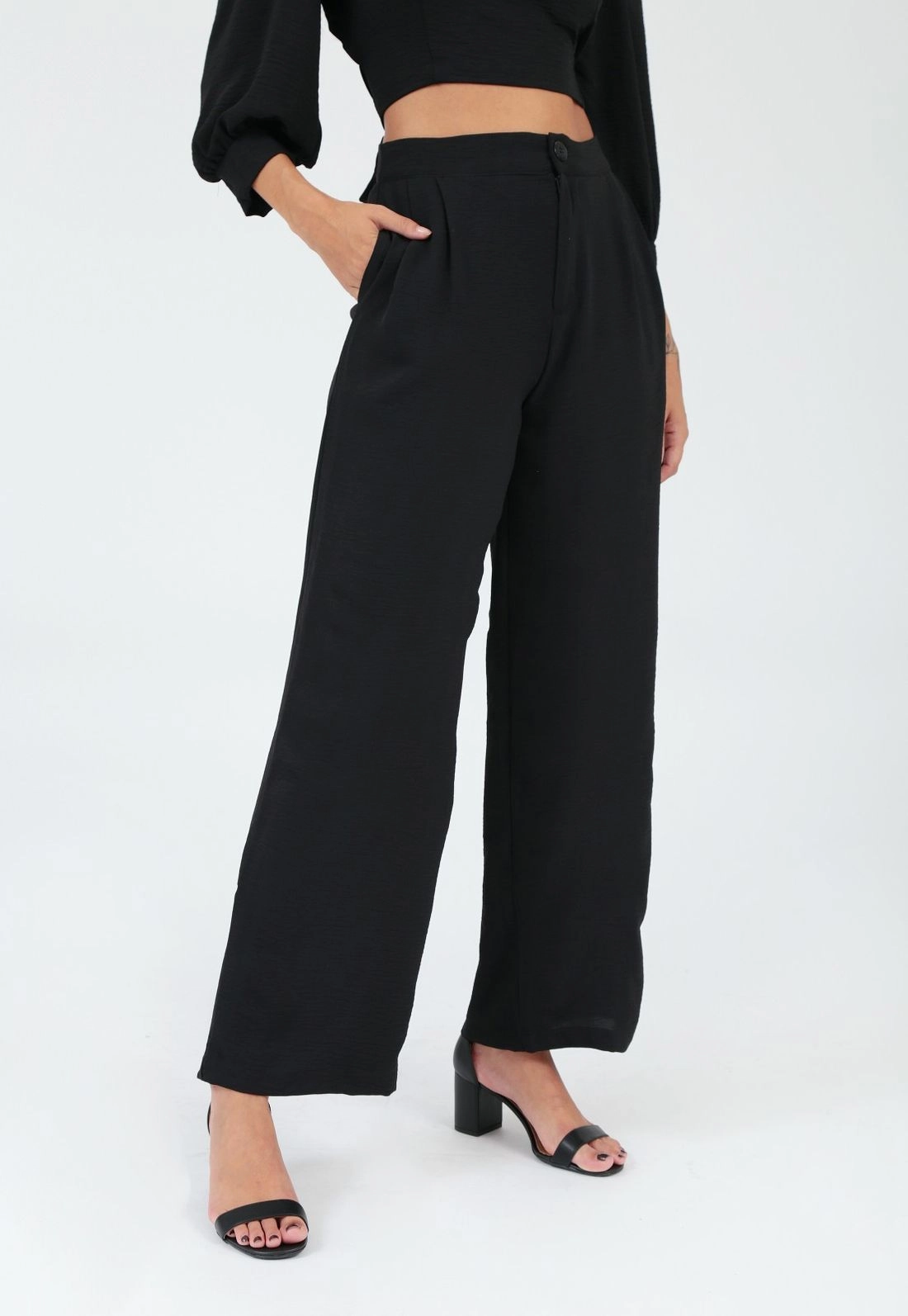 Calça Crepe Wide Leg Pregas