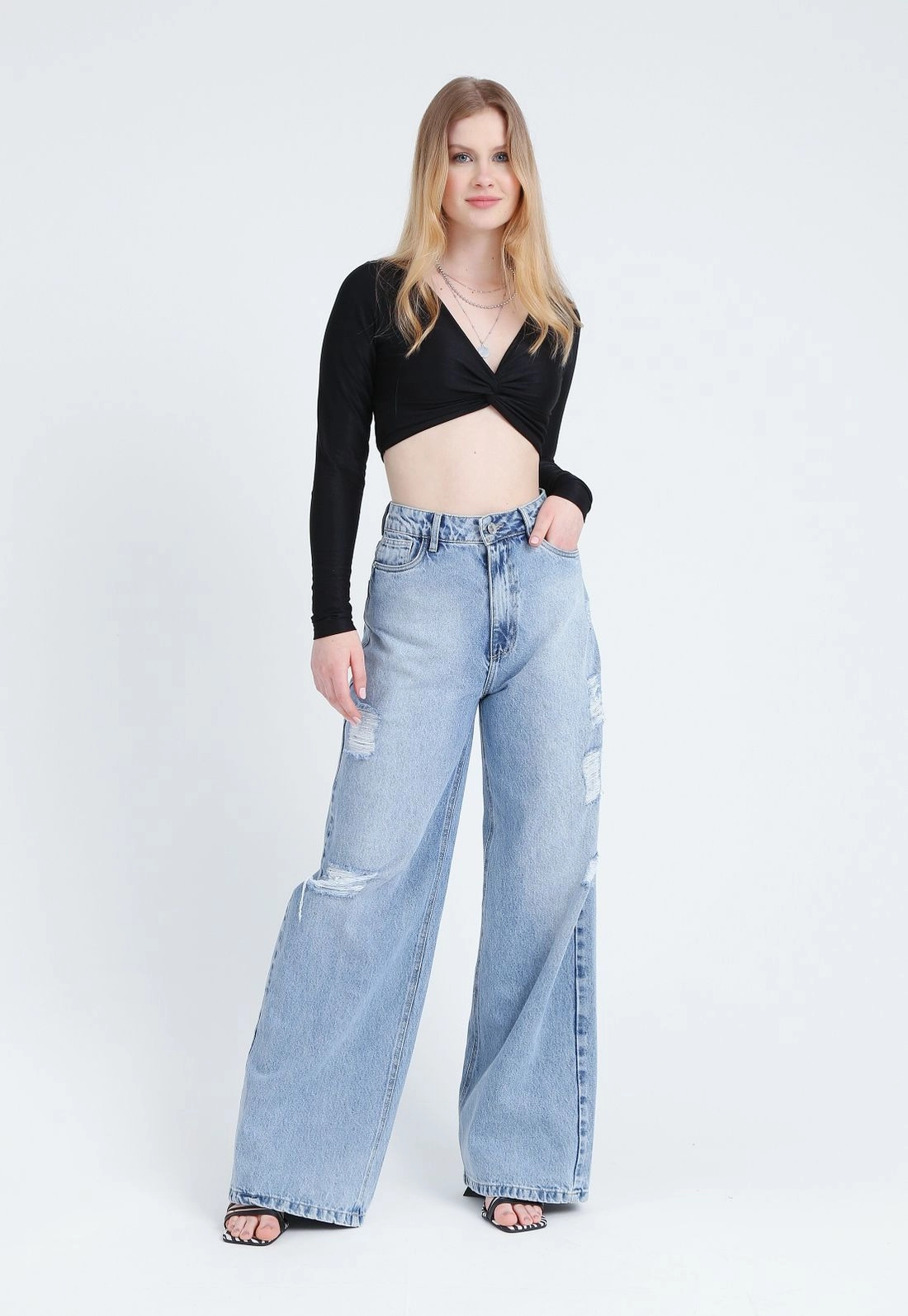 Calça Jeans Pantalona Rasgos