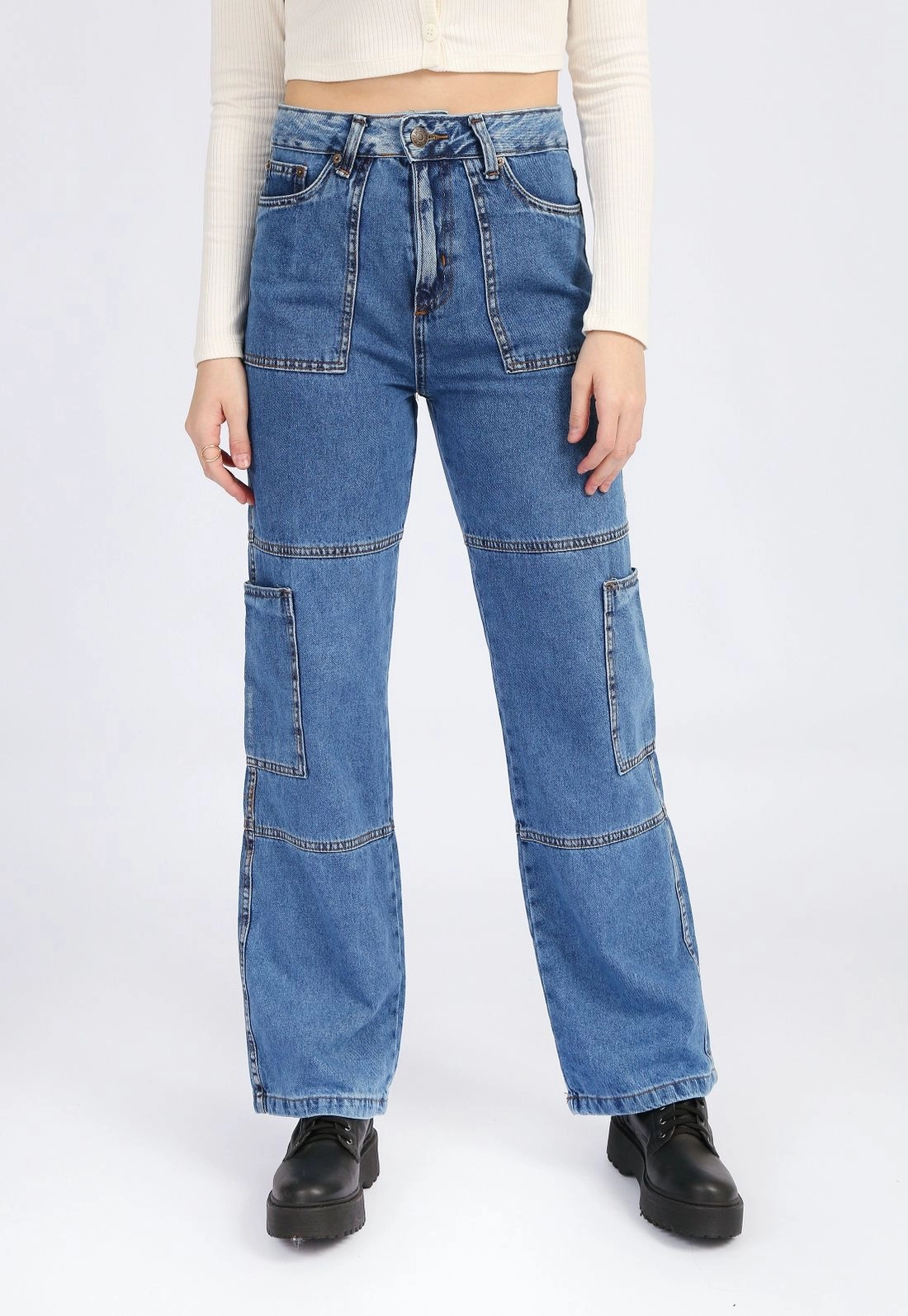 Calça Jeans Recorte Bolso Cargo