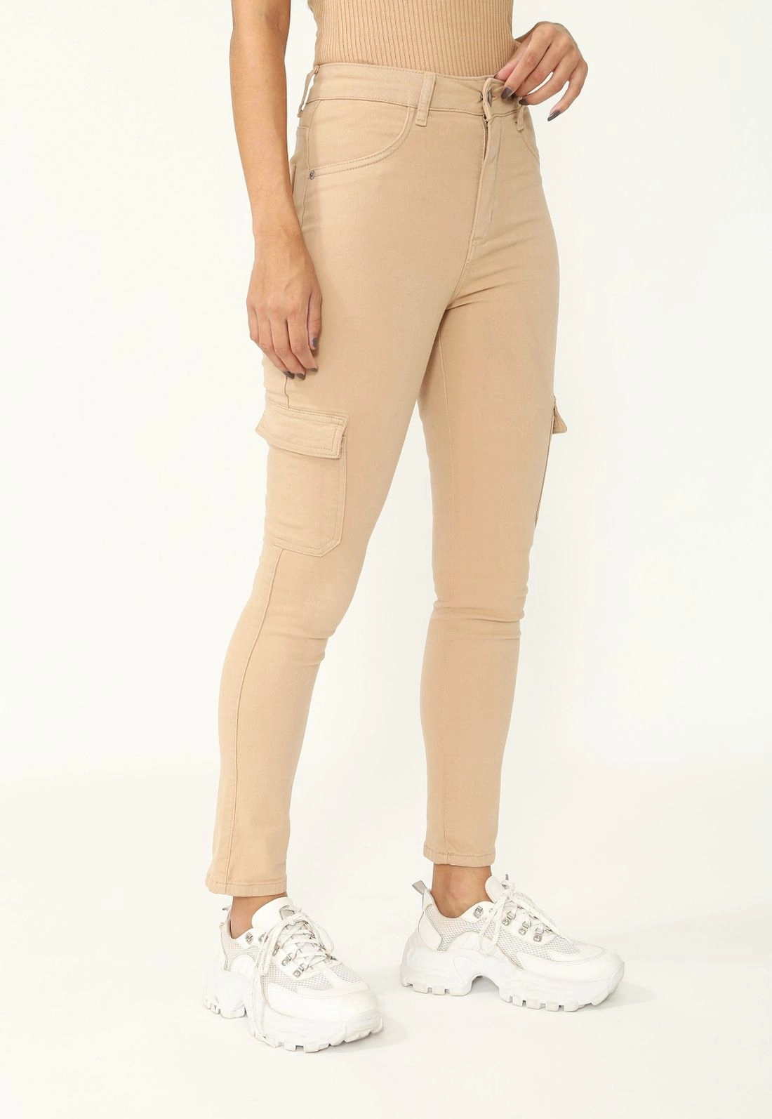 Calça Sarja Skinny Bolso Cargo