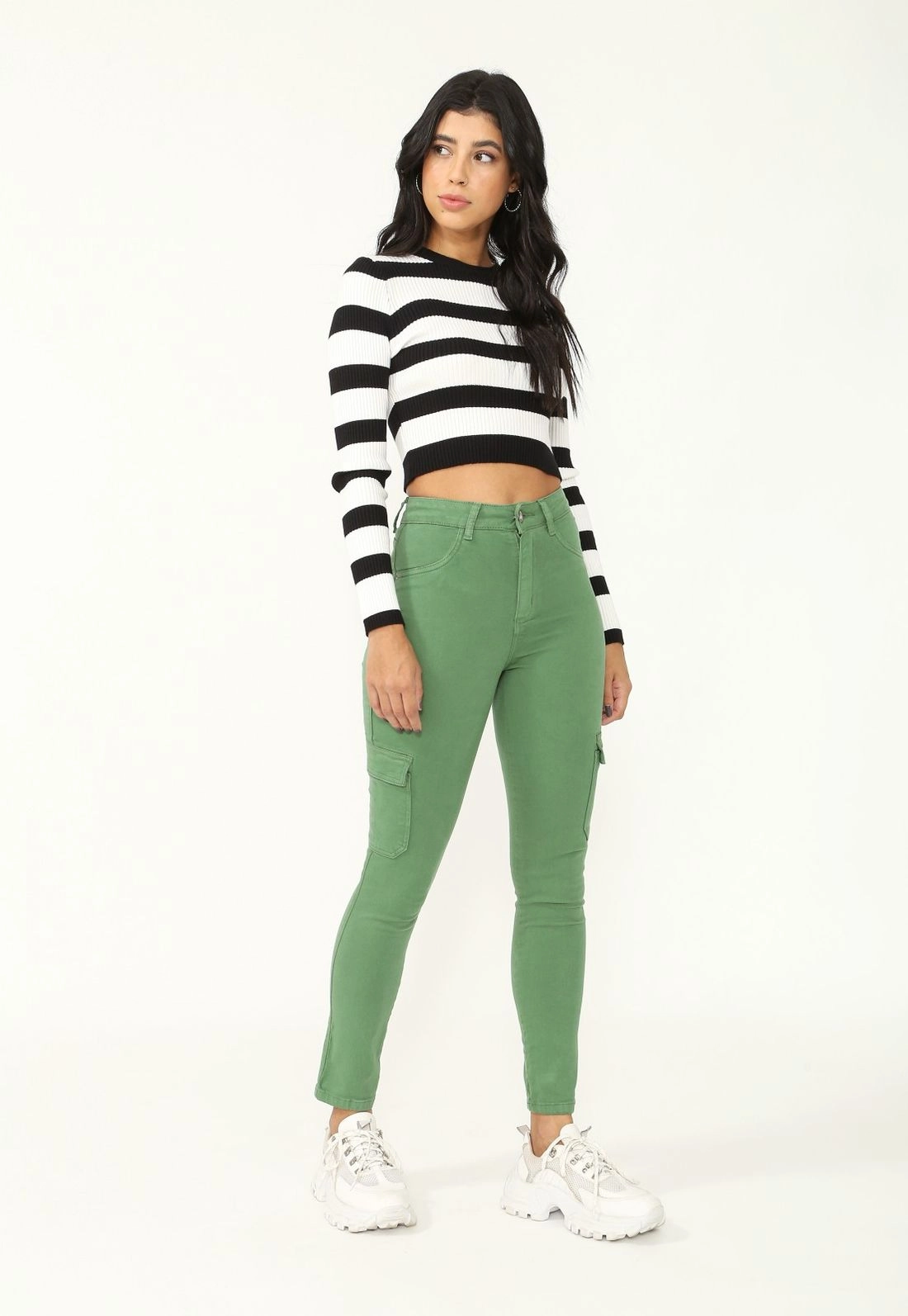 Calça Sarja Skinny Bolso Cargo