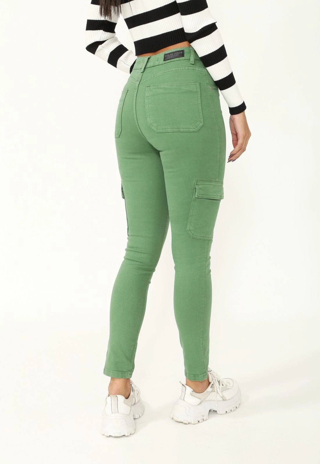 Calça Sarja Skinny Bolso Cargo