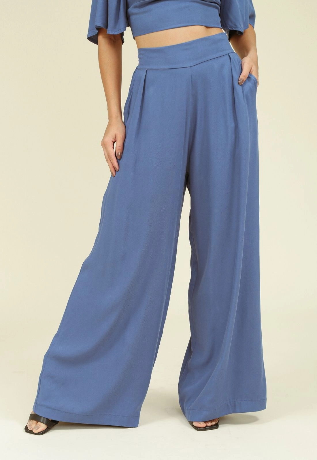 Calça Pantalona Viscose Twill Com Pregas