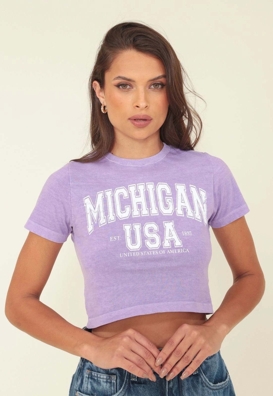 Camiseta Cropped Estonada Manga Curta Com Silk Michigan