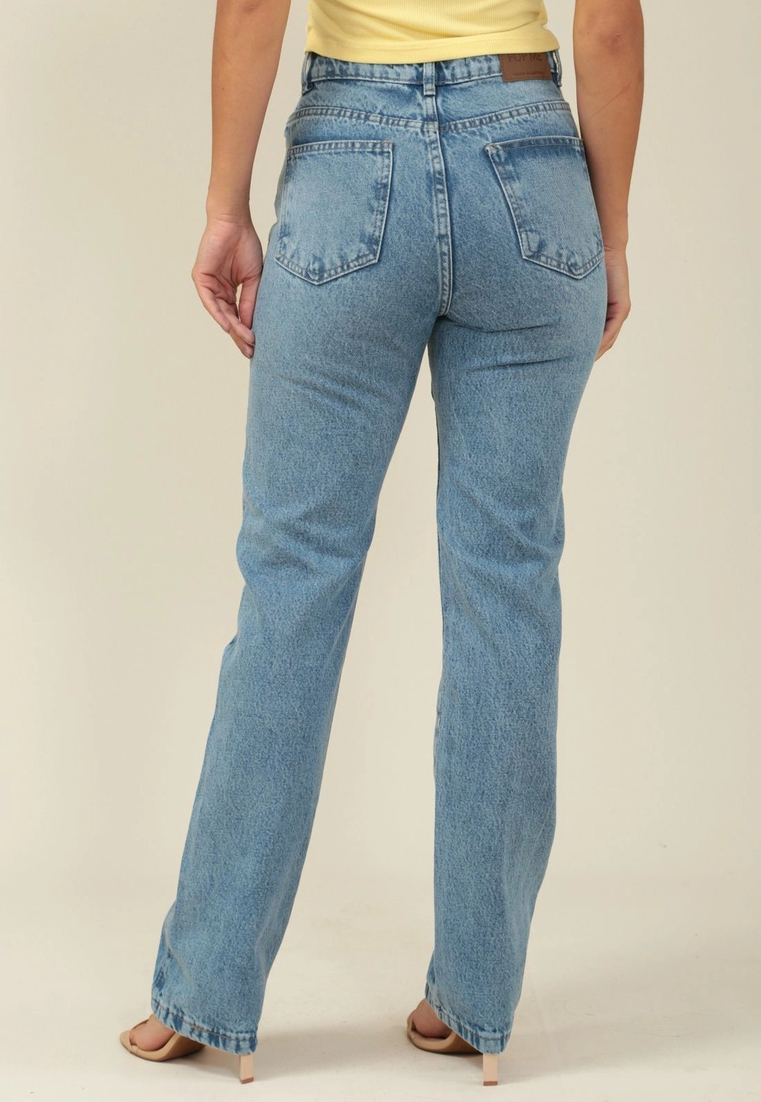 Calça Jeans Reta Cintura Média Básica