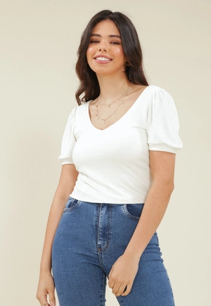 Blusa Malha Texturizada Manga Curta Decote V