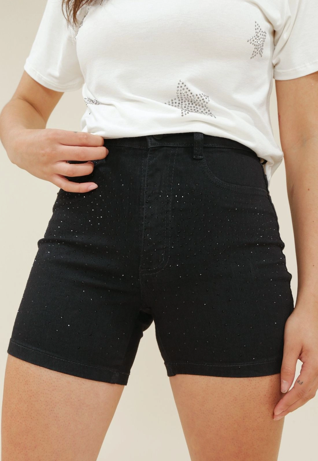 Short Jeans Lycra Aplique Strass