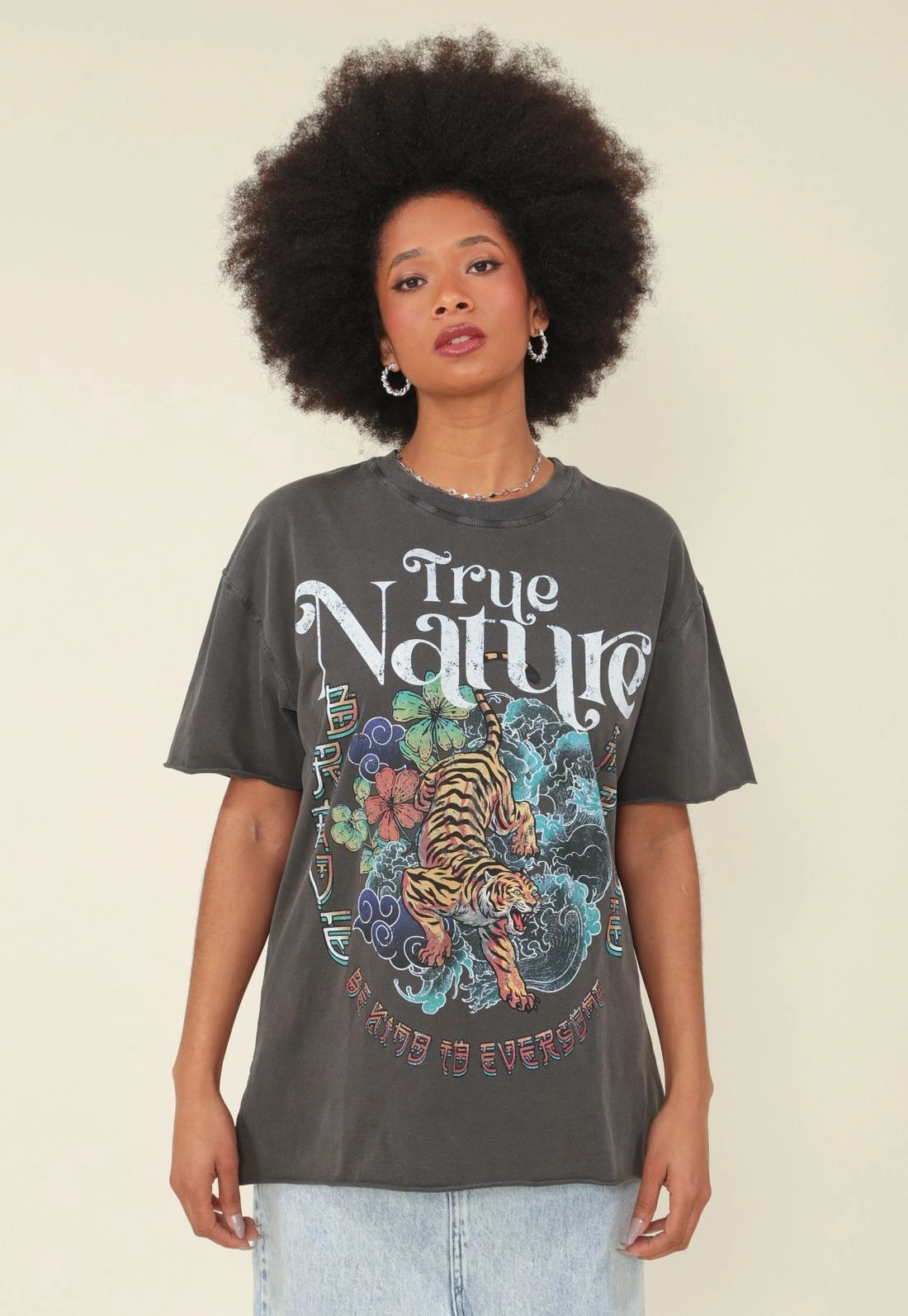 T-Shirt Estonada Over Em Meia Malha Silk True Nature